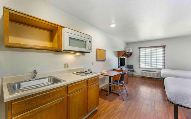 Extended Stay America Select Suites - Akron - South