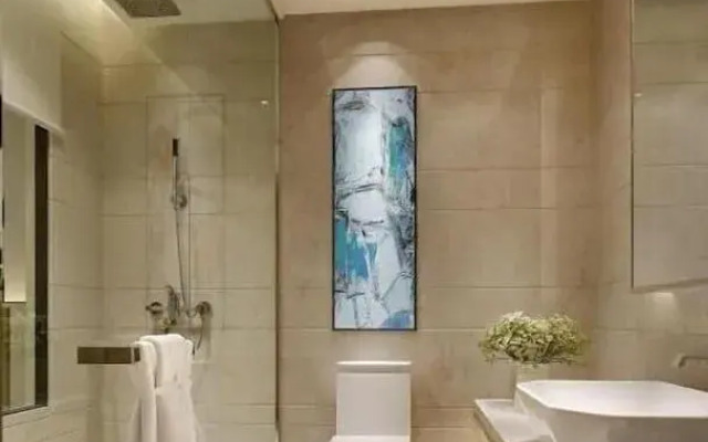 Shenzhen Bay Emerald Passion Man Hotel