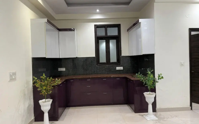 Hotel Royal India - New Palam Vihar