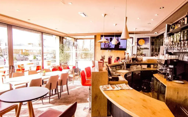 Ibis Colmar Est - Hotel Restaurant en Alsace