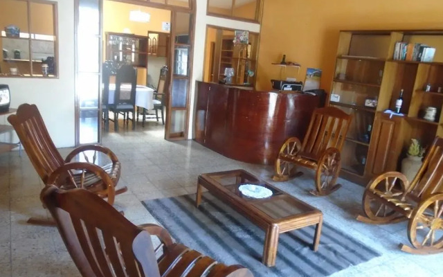 Cardena'S Hostal