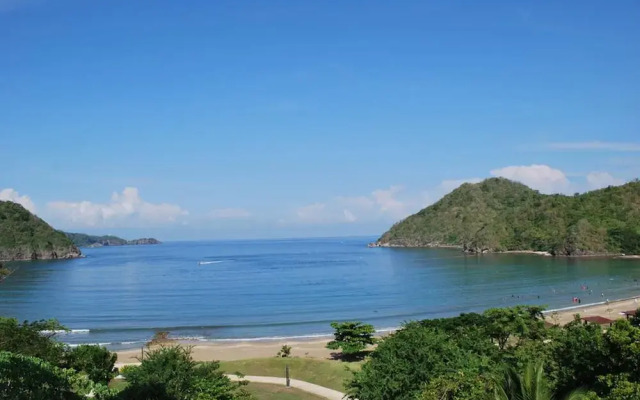 Hamilo Coast Pico Condotel