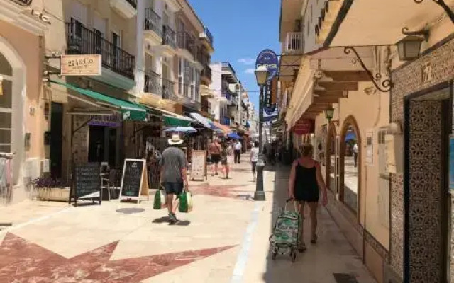 Estudio con balcones 2ºA playa76