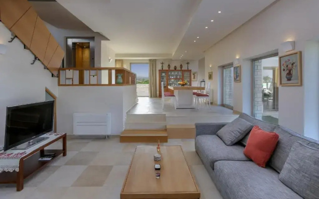 Diktamon Luxury Villa