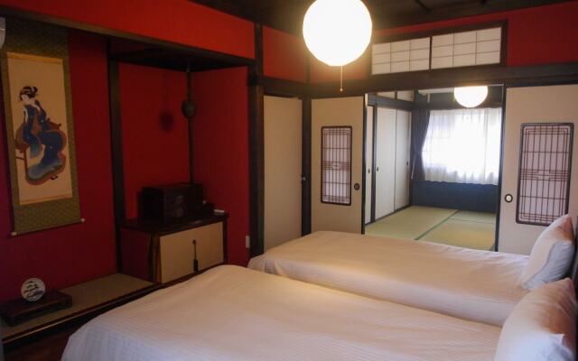 Kaga House