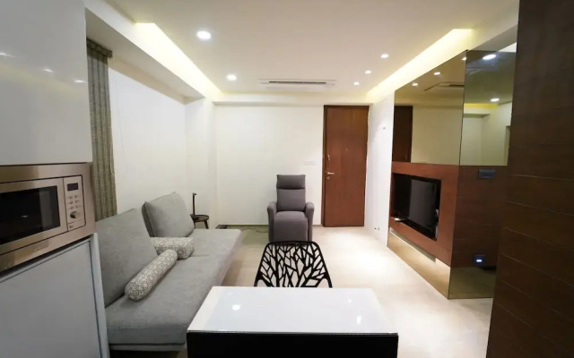 Ebony Residency