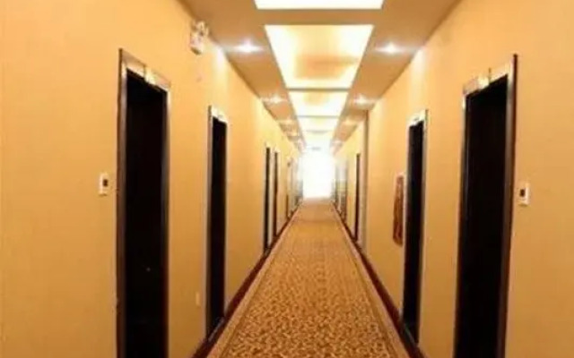 Linzhi Daxiagu Hotel