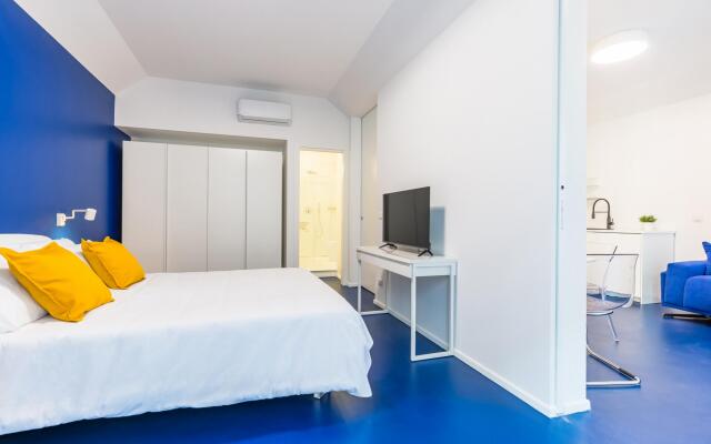 Piazza Municipio Blue Apartment by Wonderful Italy