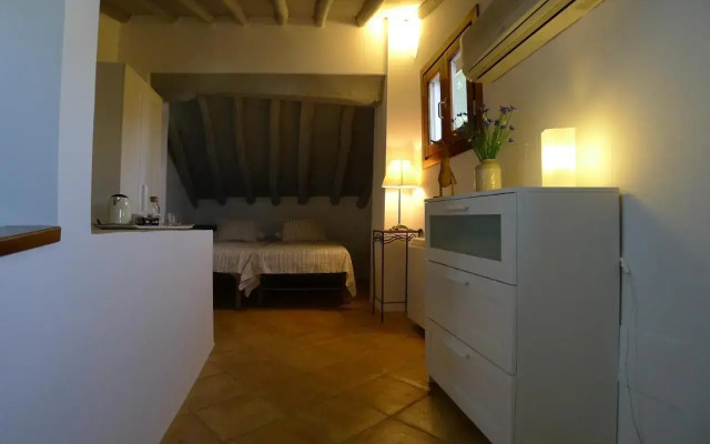 Salvatierra Guest House