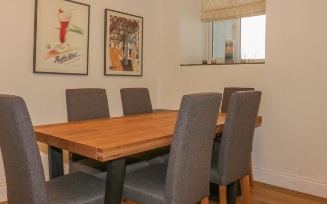 Flat 1, Brek House