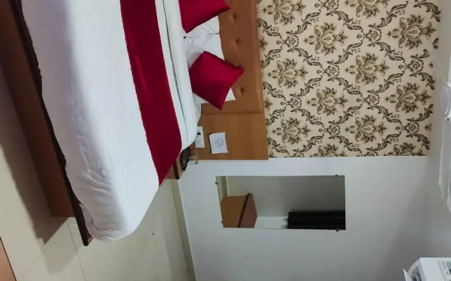 OYO 90158 Hotel Global