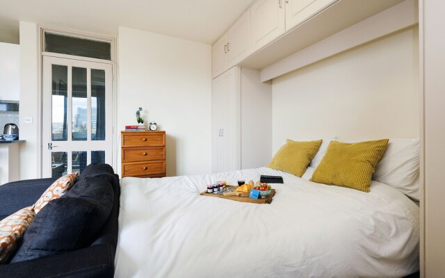 The Sherborne Court Aerie - NJB