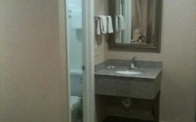 Hesperia Inn