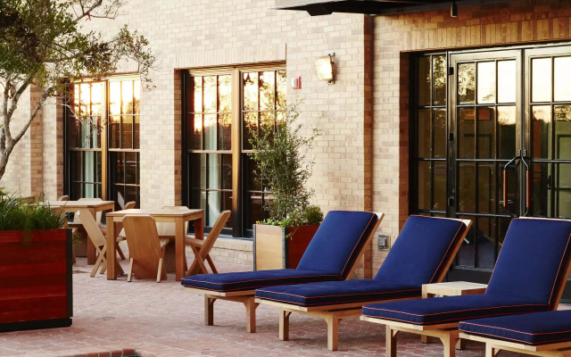 Hotel Emma at Pearl on the Riverwalk
