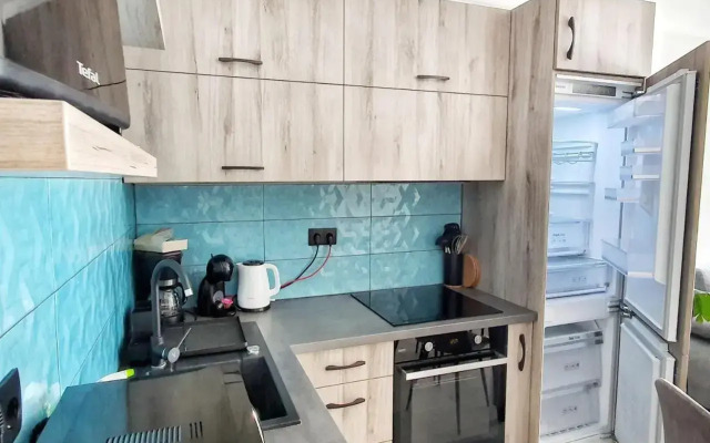 Marina Apartment by Dora