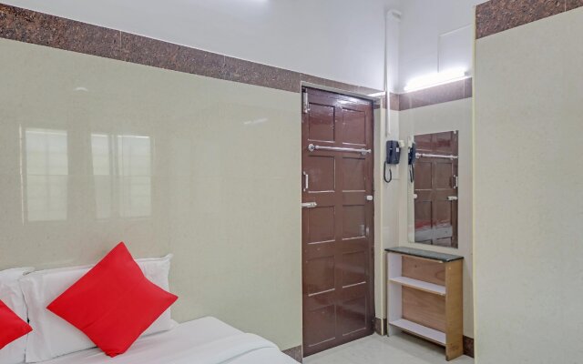 Ammayi Hotel by OYO Rooms