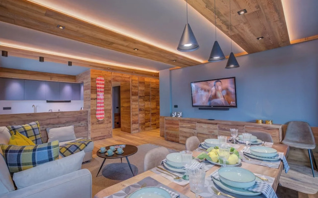 Simona Luxury Apartment few steps from sk