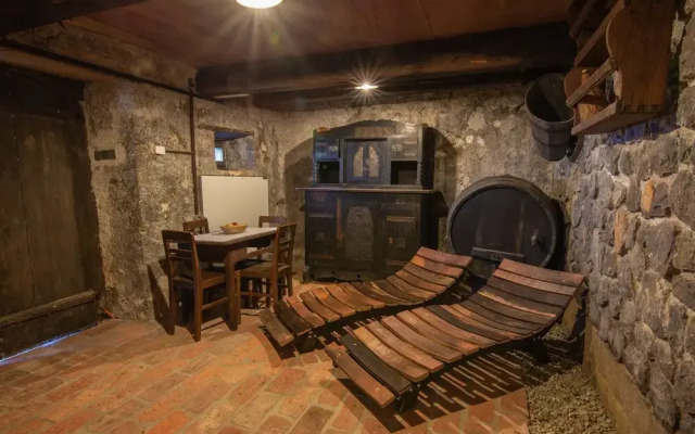 Vineyard Cottage Škatlar 1