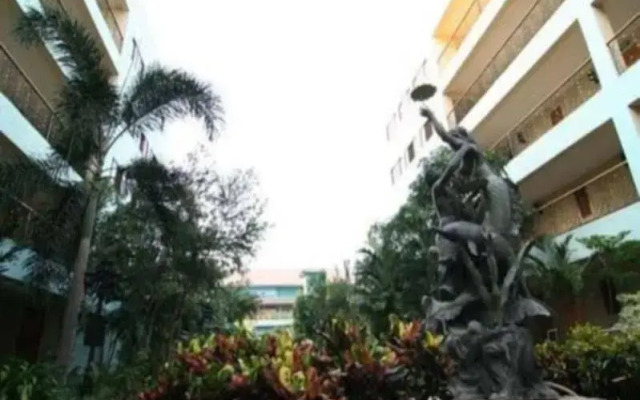 13 Coins Airport Minburi