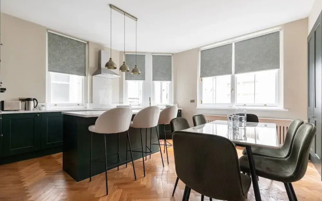 Great Russell Street by Onefinestay