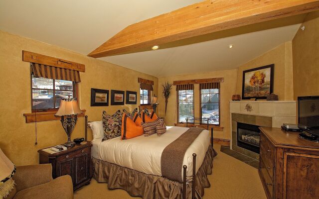 The Chateaux Deer Valley