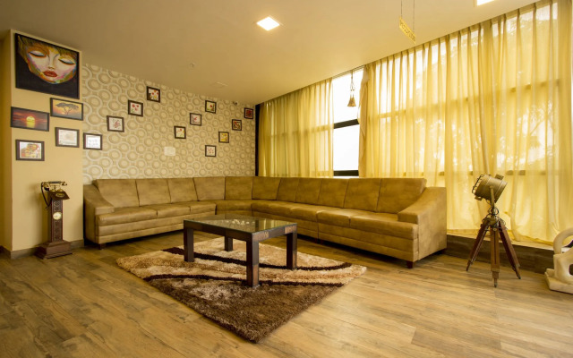 Checkin Regency By OYO Rooms