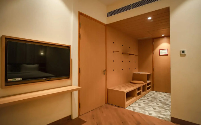 Ramada Encore By Wyndham Lucknow Airport - Hotel in Λάκναου - Photo 5