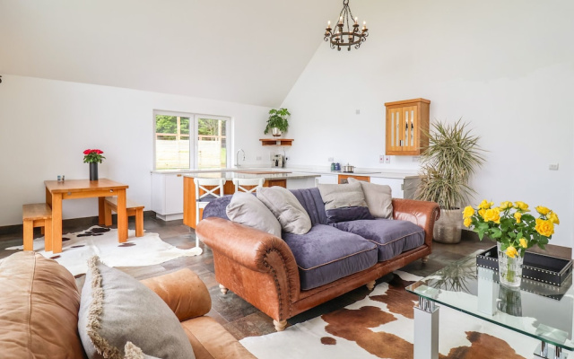 Polly's Annexe