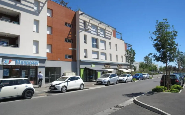 Grand studio Manosque face lycée international et hôpital, Cadarache-Iter