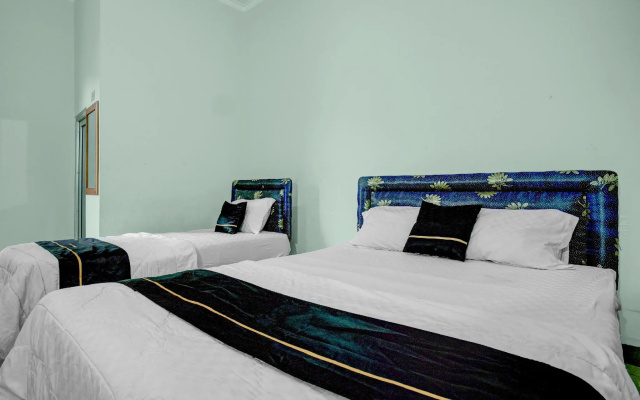 Hotel O near Palembang Square Mall formerly Wisma Faeyza Syakira Syariah – Guest Rooms – Palembang