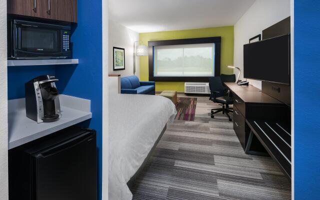 Holiday Inn Express & Suites Bryan - College Station by IHG