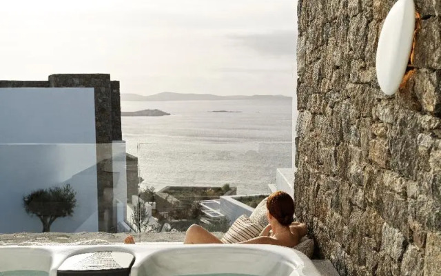 Deos Mykonos - A Myconian Collection Hotel