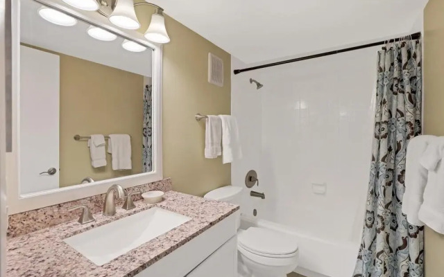 South Seas Tower 4-1204