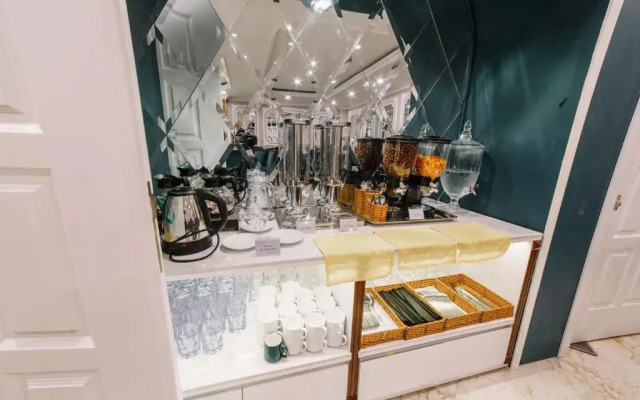 SOFEA Boutique Hotel