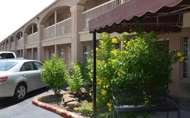 Econo Lodge Medical Center