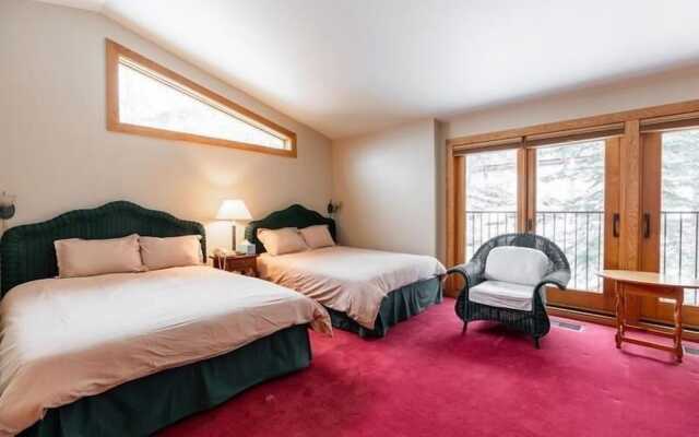 Potato Patch 3 Bedroom Townhouse by RedAwning