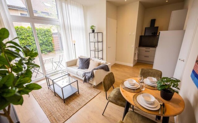 Friendly 2 Bedroom Serviced Apartment 54m2 -MST40F-