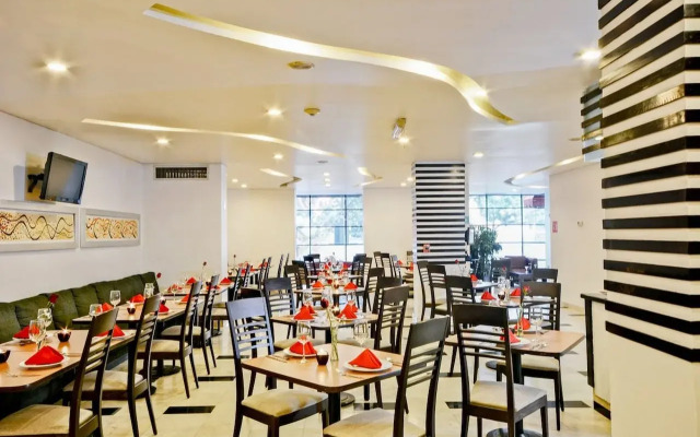 Hotel & Suites PF