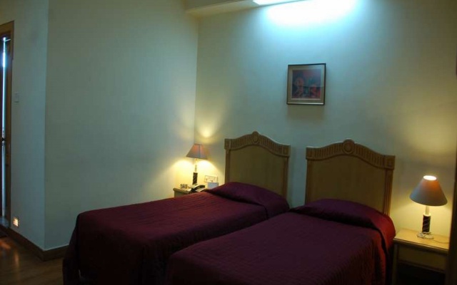 Park Palace Hotel – Guest Rooms – Kolkata