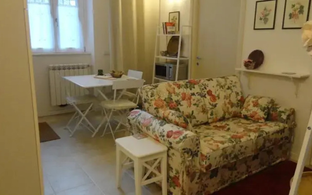 Golgi Apartment