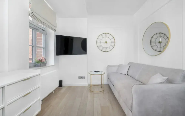 Studio Poniatowskiego With Parking by Renters