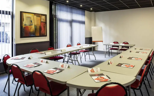 ibis Lannion Cote de Granit Rose