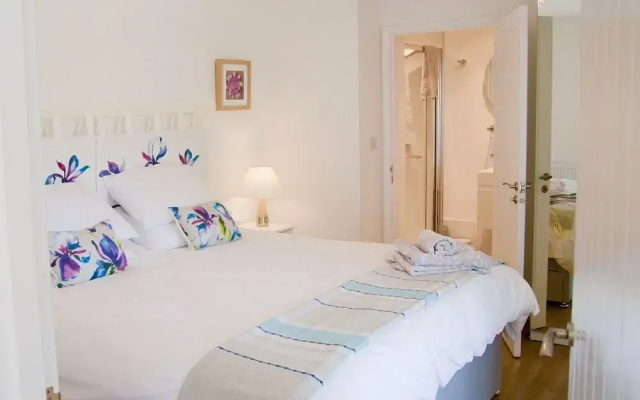 Malvern Holiday Garden Flat