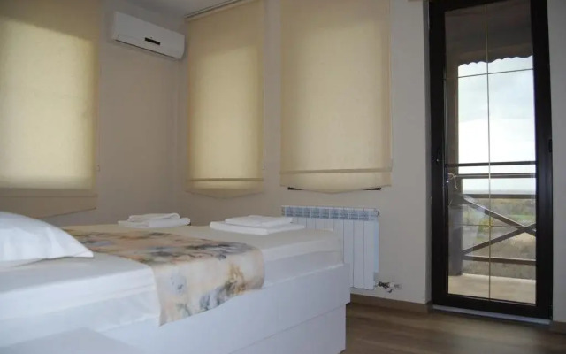 Family hotel Hefes