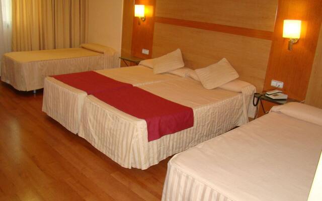 Hotel Reconquista