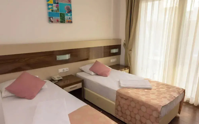 Cotton Boutique Hotel 16+