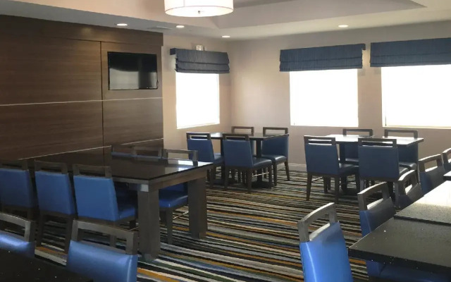 Holiday Inn Express San Bernardino - Colton by IHG
