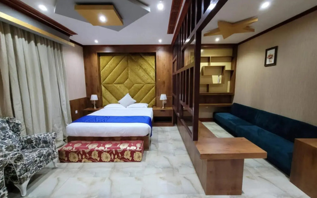 Camphor Hotel