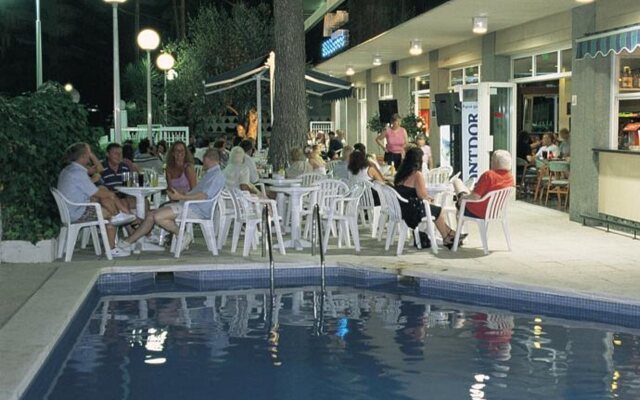 Ponient Aparthotel Marinada