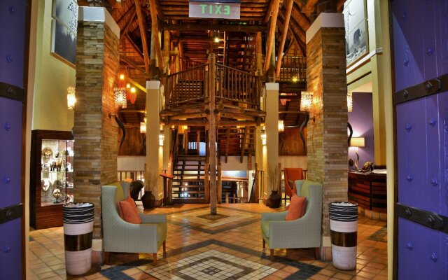 Victoria Falls Safari Suites
